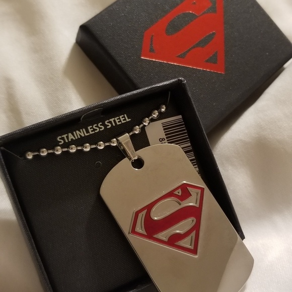 💯 DC Comics Stainless Steel Pendant.   B2 - Picture 3 of 3